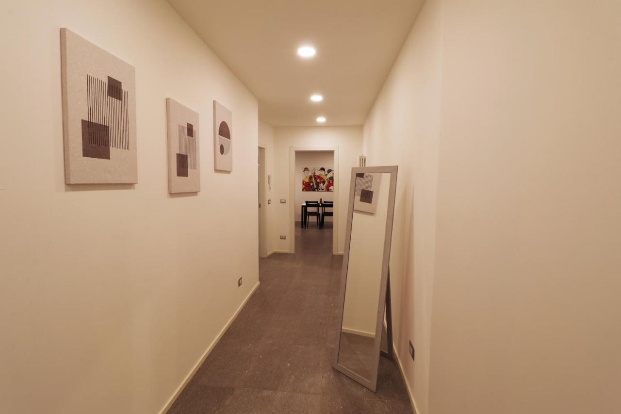 Hosting Studio - 2 ソンドリオ エクステリア 写真
